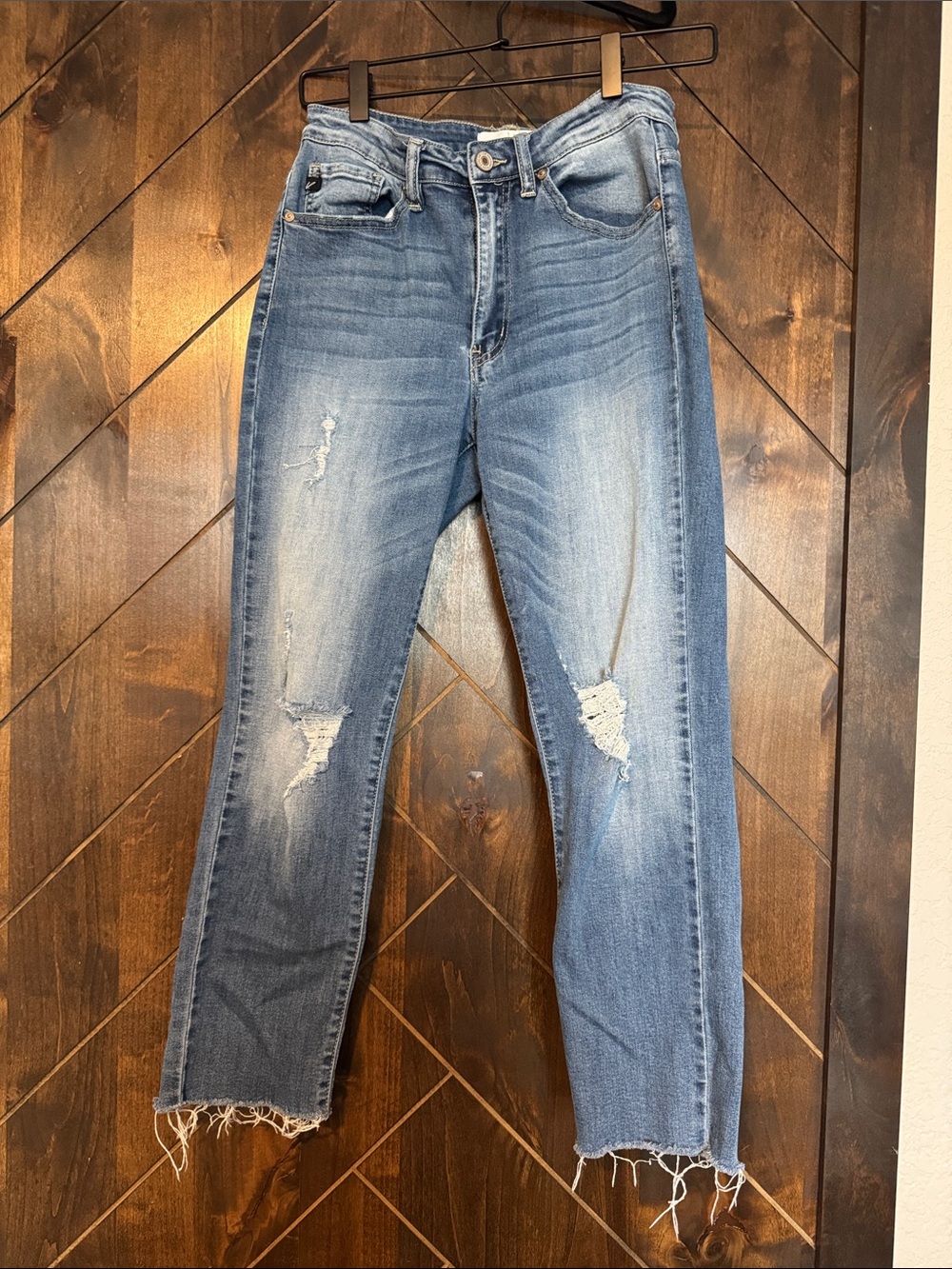 KanCan Light Blue Distressed Ankle Jeans